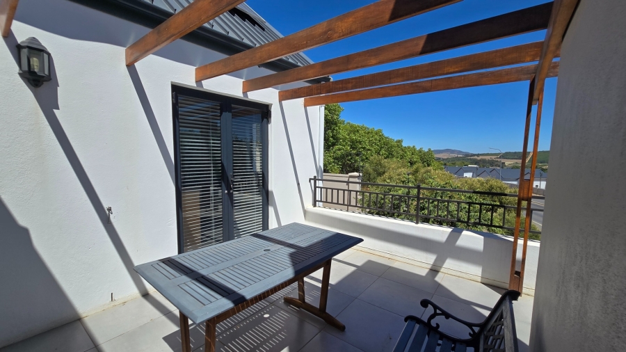 3 Bedroom Property for Sale in La Roche Western Cape